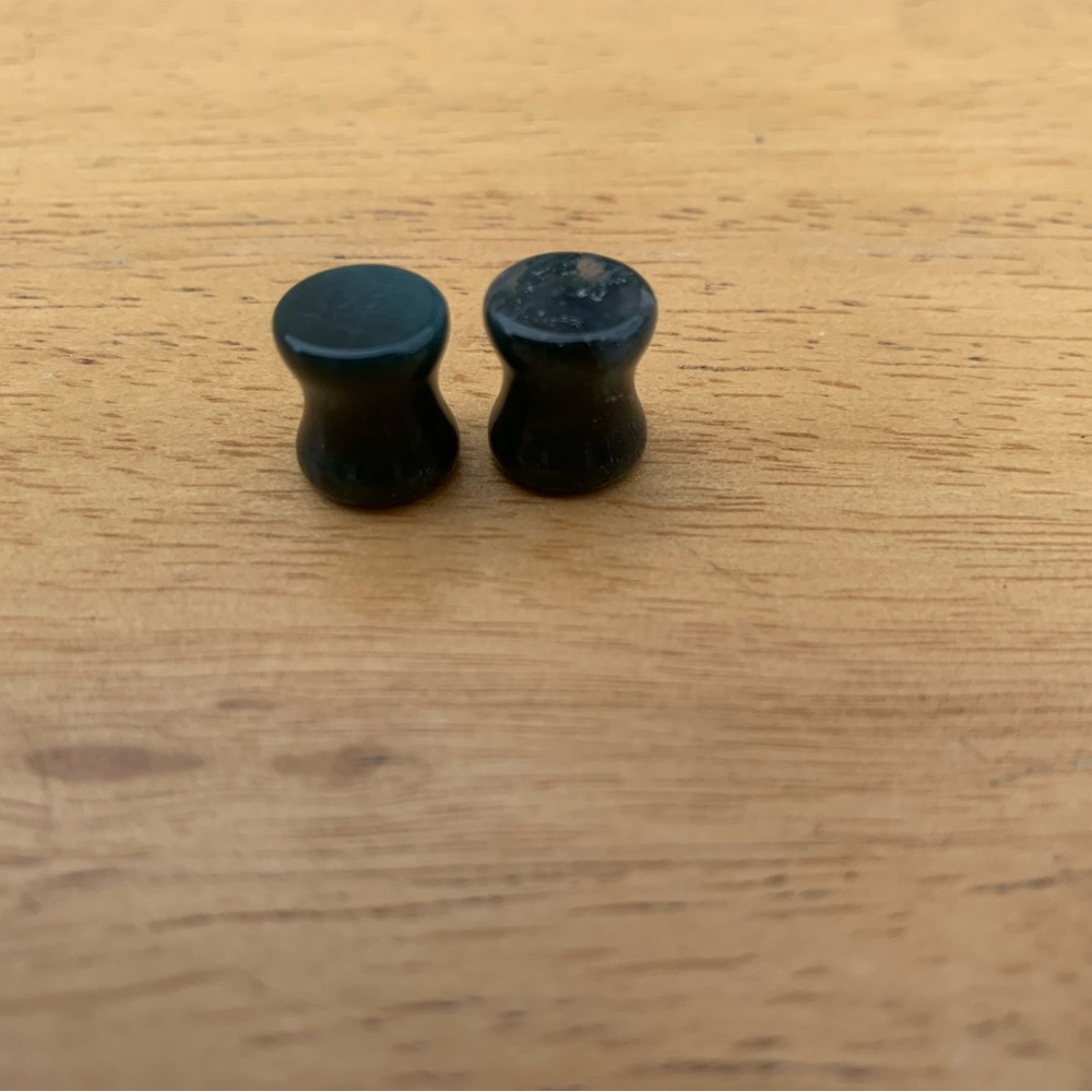 Bloodstone 0g(8mm) saddle plugs